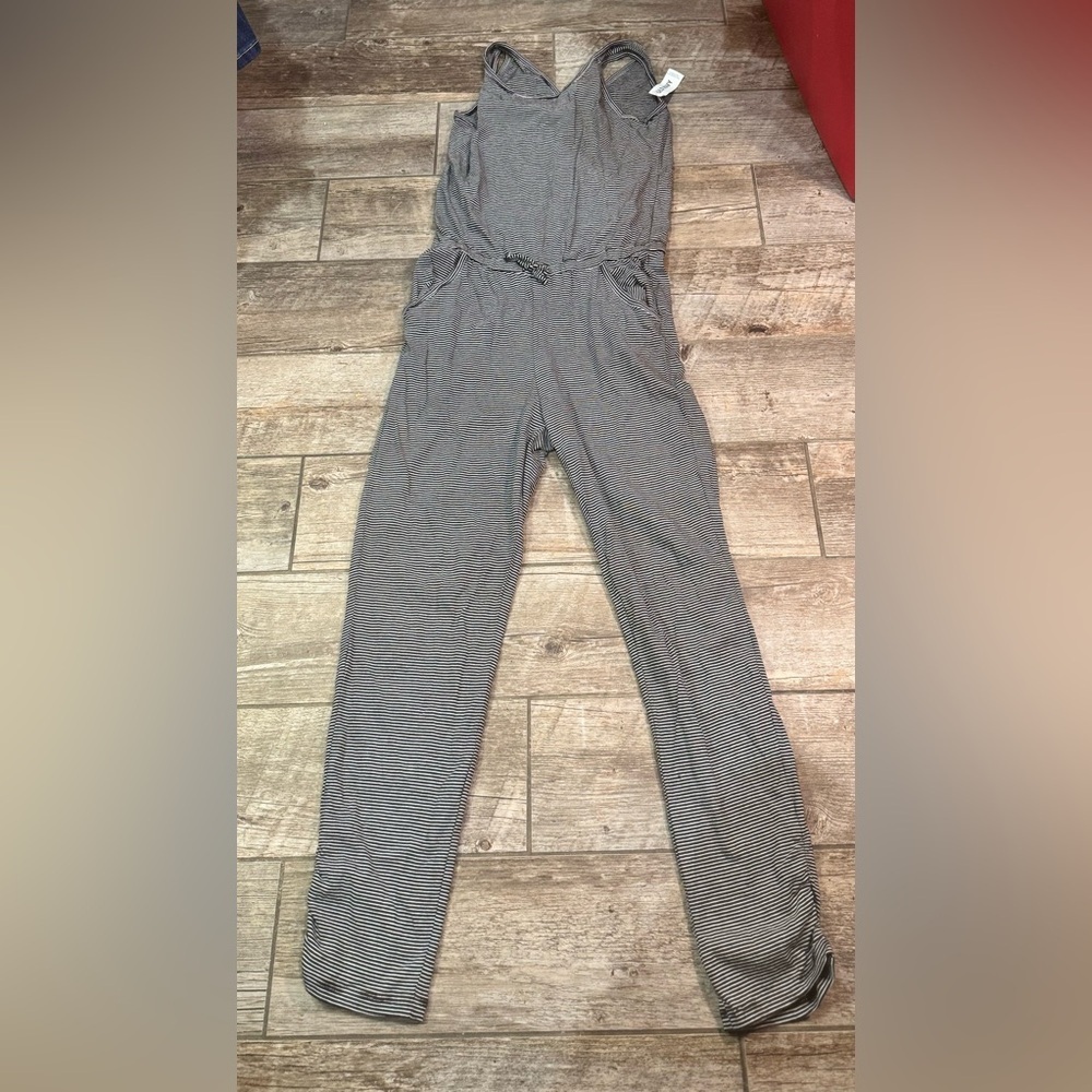 Romper​​ - Picture 2 of 6